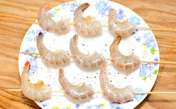 3 cach che bien tom cho nguoi luoi 5