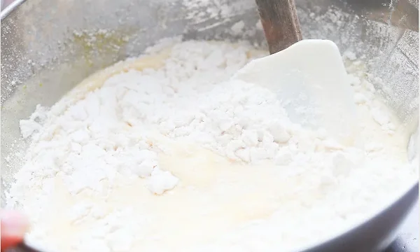 cach lam banh bong lan voi noi ap suat 4