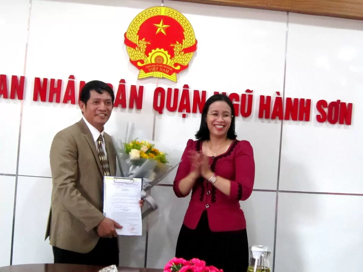 Ban lãnh đạo UBND quận Ngũ Hành Sơn