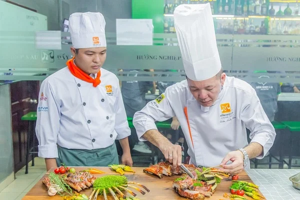 Hướng Nghiệp Á Âu - CN Đà Nẵng