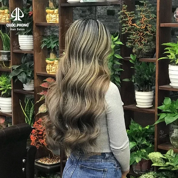 tiệm làm tóc đẹp đà nẵng