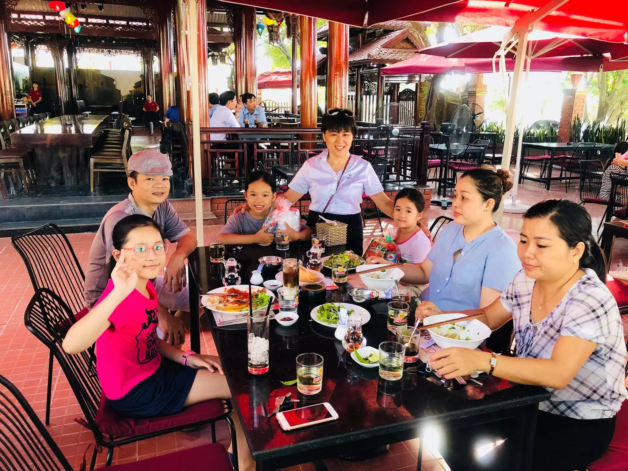 Bến Đò Xưa Cafe & Restaurant