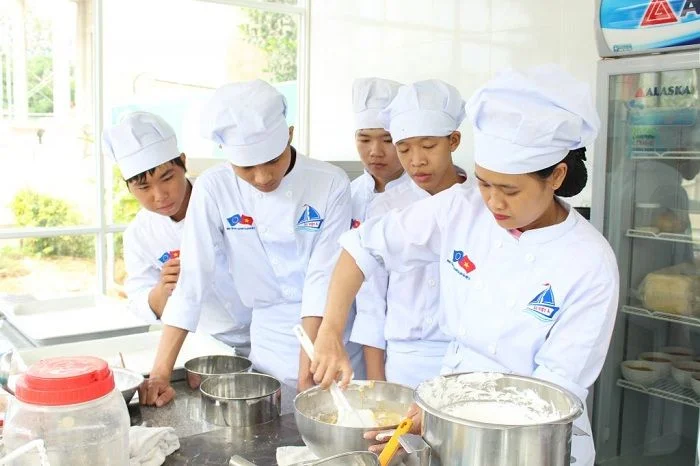 hoc lam banh tai da nang