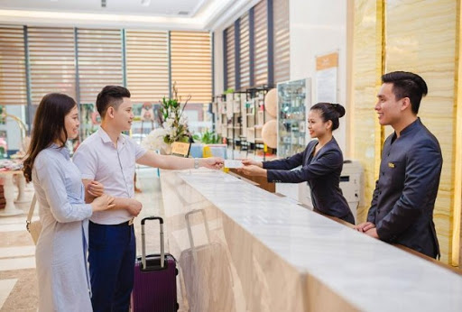 Học phí & Top 5 trung tâm học lễ tân khách sạn tại Đà Nẵng