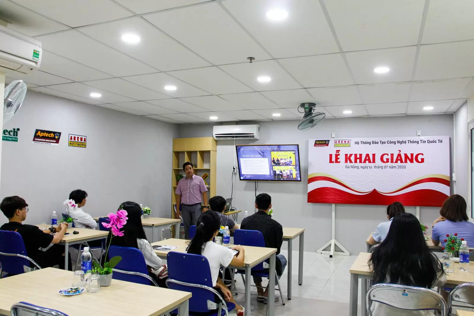 softech đà nẵng dạy đồ họa