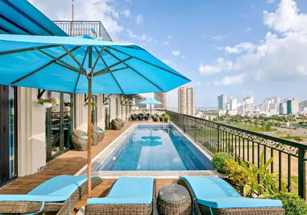 khách sạn giá rẻ Đà Nẵng - The Herriott Hotel & Suite