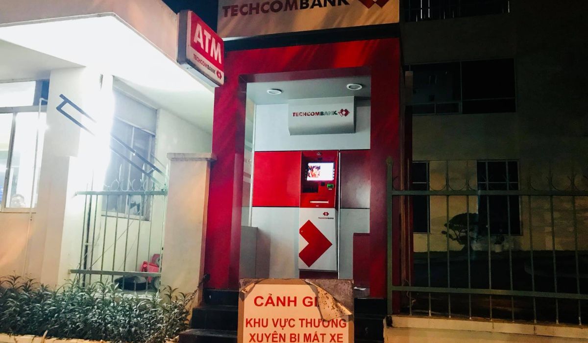 Thận trọng rút tiền tại các máy ATM Techcombank Đà Nẵng