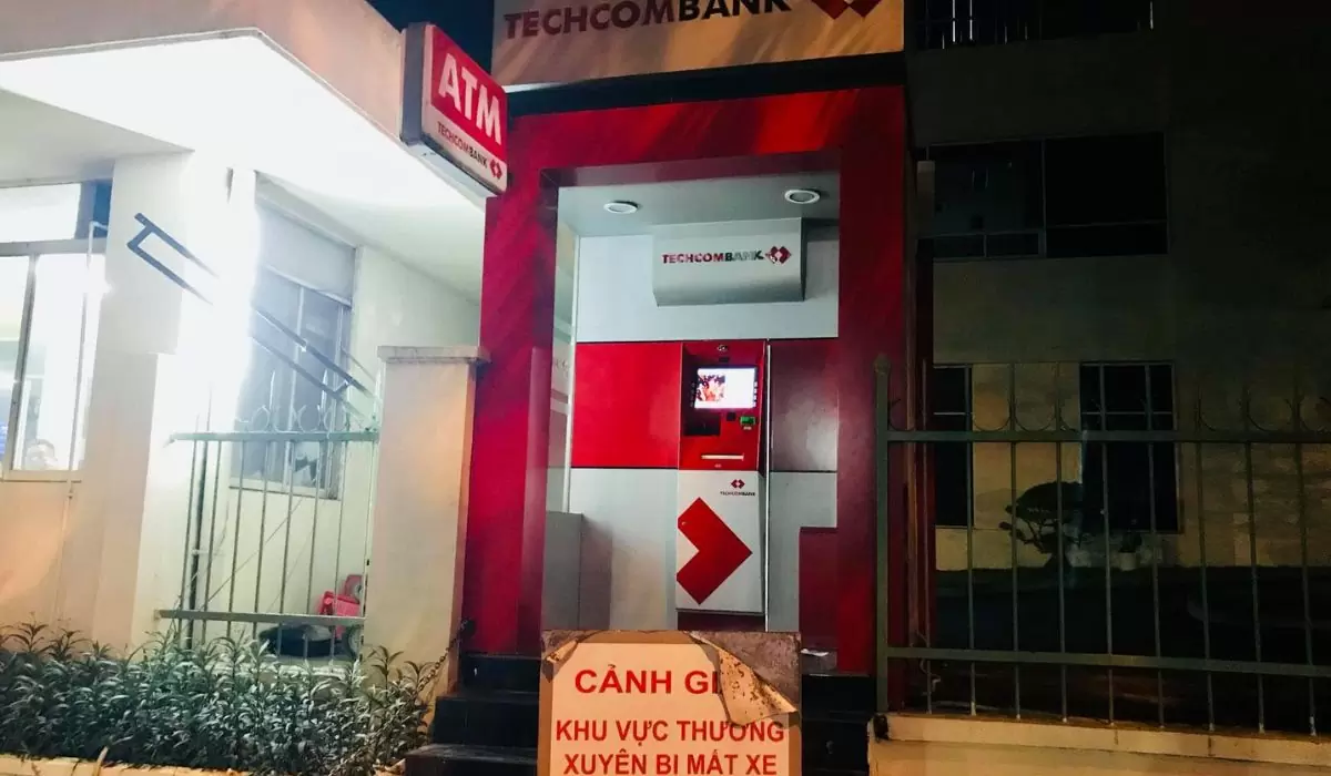 Danh sách các cây ATM Techcombank Đà Nẵng nên quan tâm 6 Thận trọng rút tiền tại các máy ATM Techcombank Đà Nẵng
