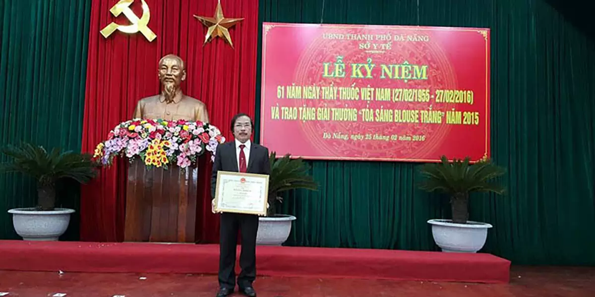 Bác sĩ Nguyễn Đức Tiến