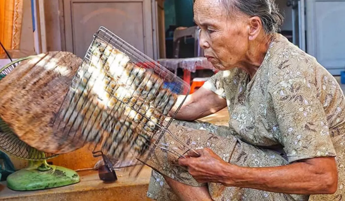 Bánh tráng kẹp Bà Già