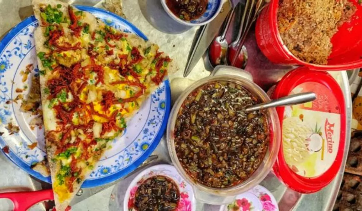 Bánh tráng kẹp Cô Lệ