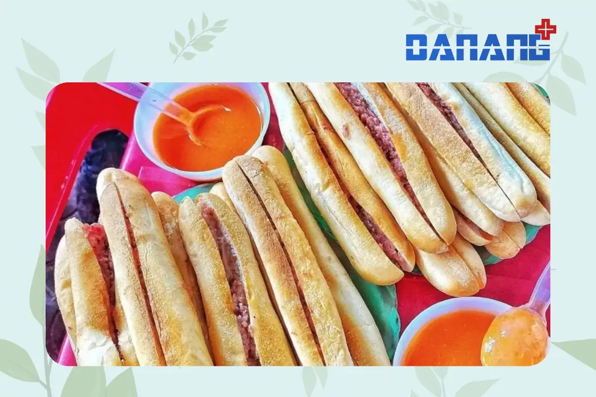 Bánh mì que Bà Tứ Đà Nẵng