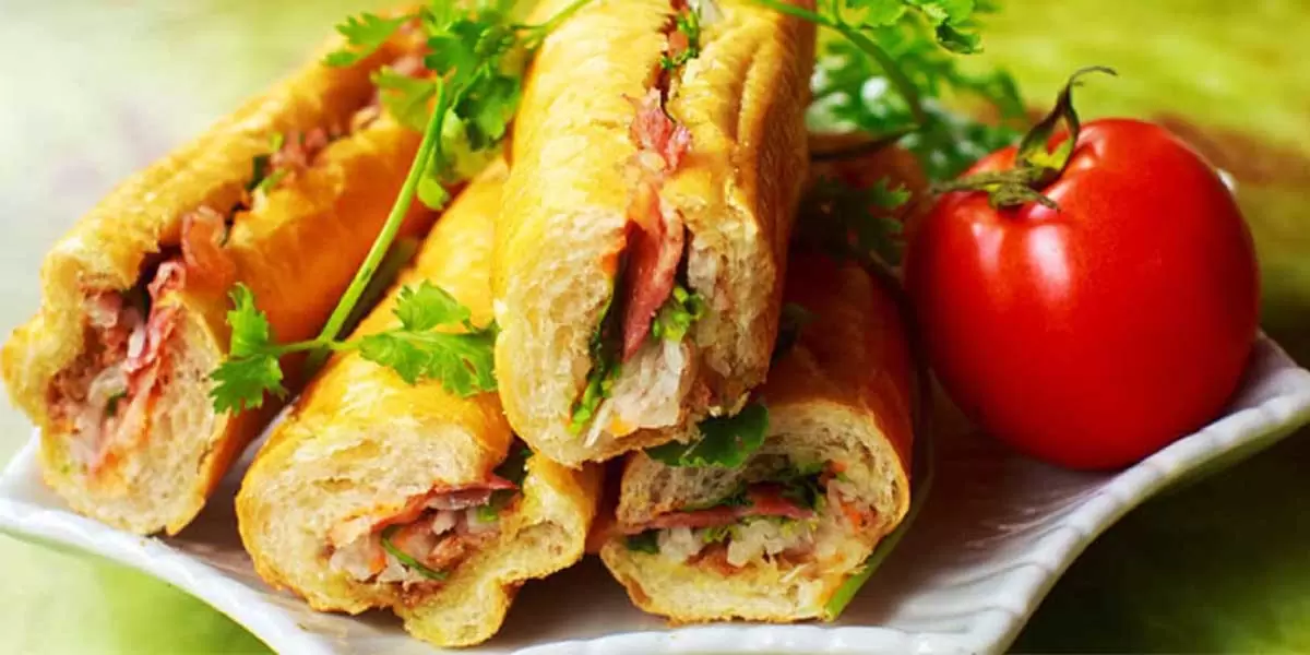 Bánh mì que Đà Nẵng Tỷ Muội