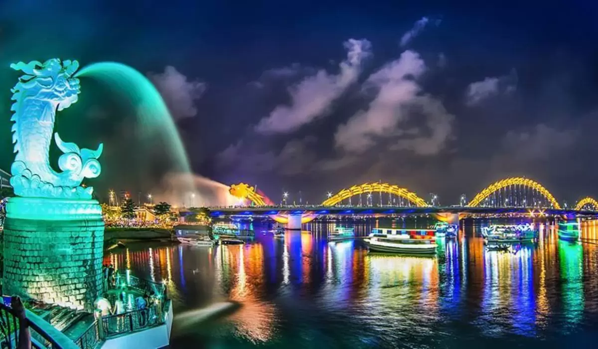 Cầu Rồng phun lửa lúc mấy giờ, ngày nào trong tuần? 8 cầu Rồng phun lửa lúc mấy giờ