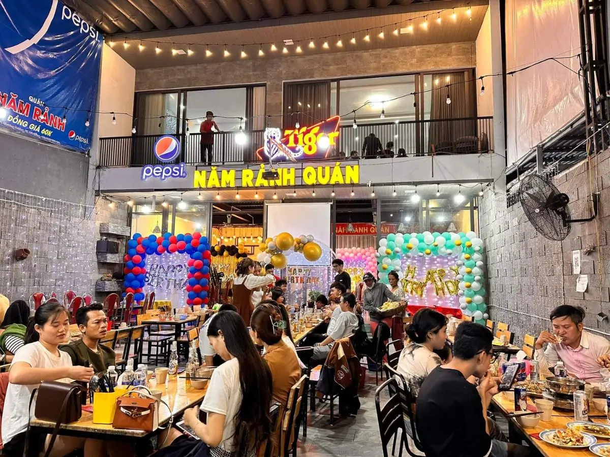 Lẩu hải sản Năm Rảnh Quán