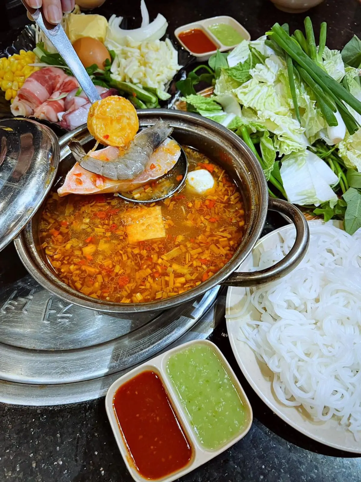 Lẩu nướng Nhóp Nhép
