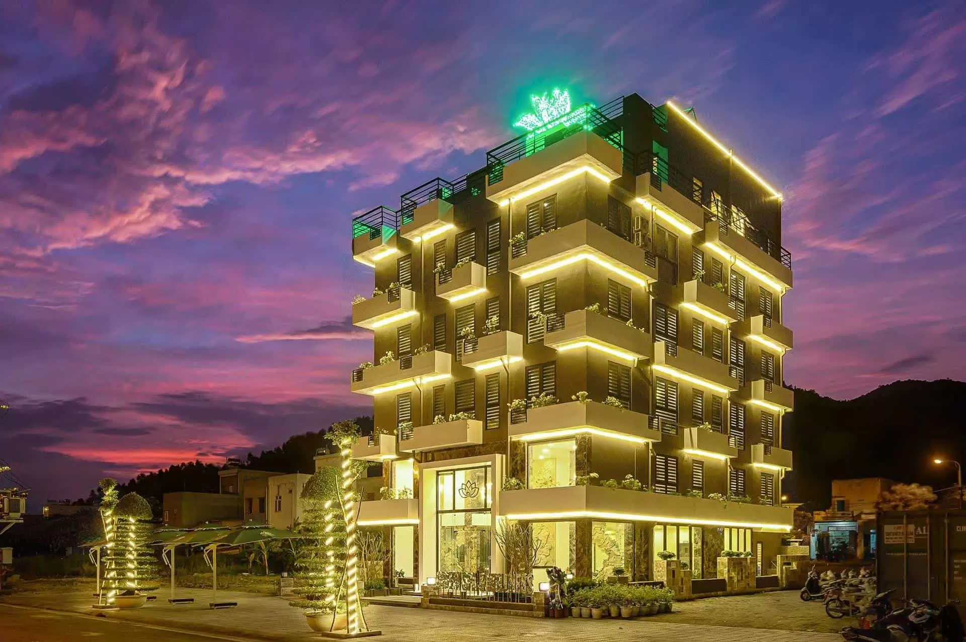 Top 08 dịch vụ massage tại nhà Đà Nẵng giúp thư giãn gân cốt hiệu quả 16 massage thảo dược Dao Đỏ