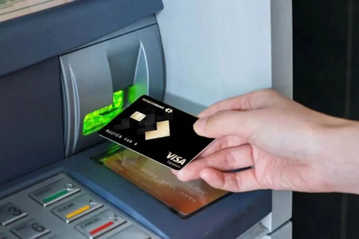 Rút tiền thẻ tín dụng Quang Vinh