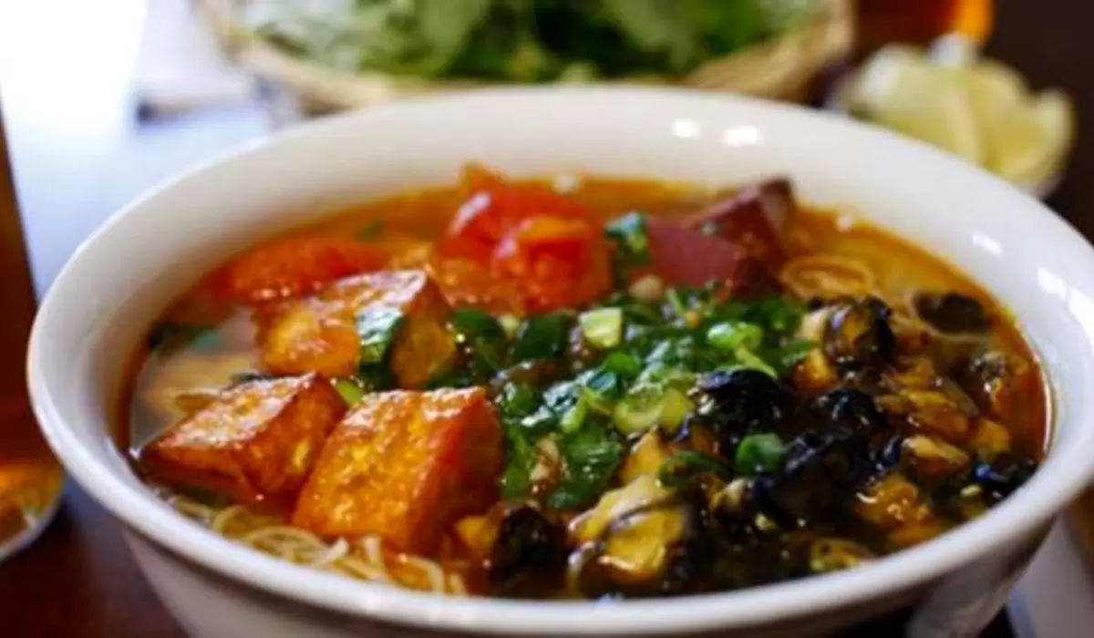 Quán bún ốc, cua đồng 101