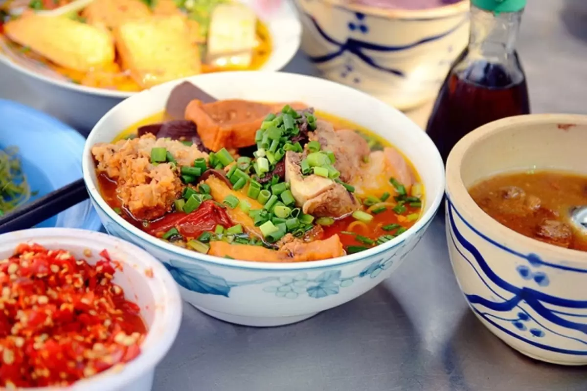 Bún riêu cua đồng Nga 