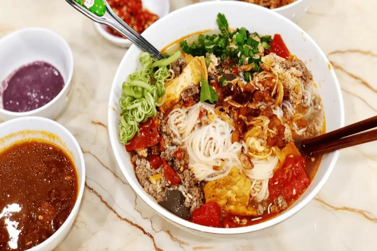 Bún riêu cua Thái Thị Bôi 