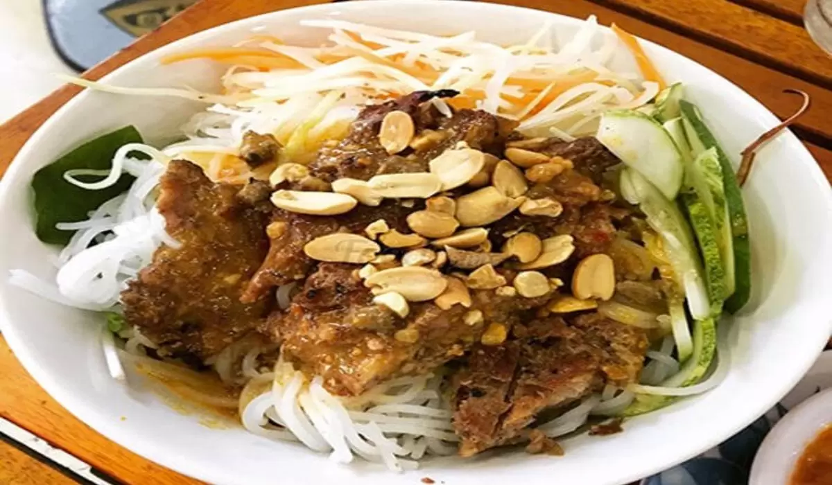Bún thịt nướng Bà Trai