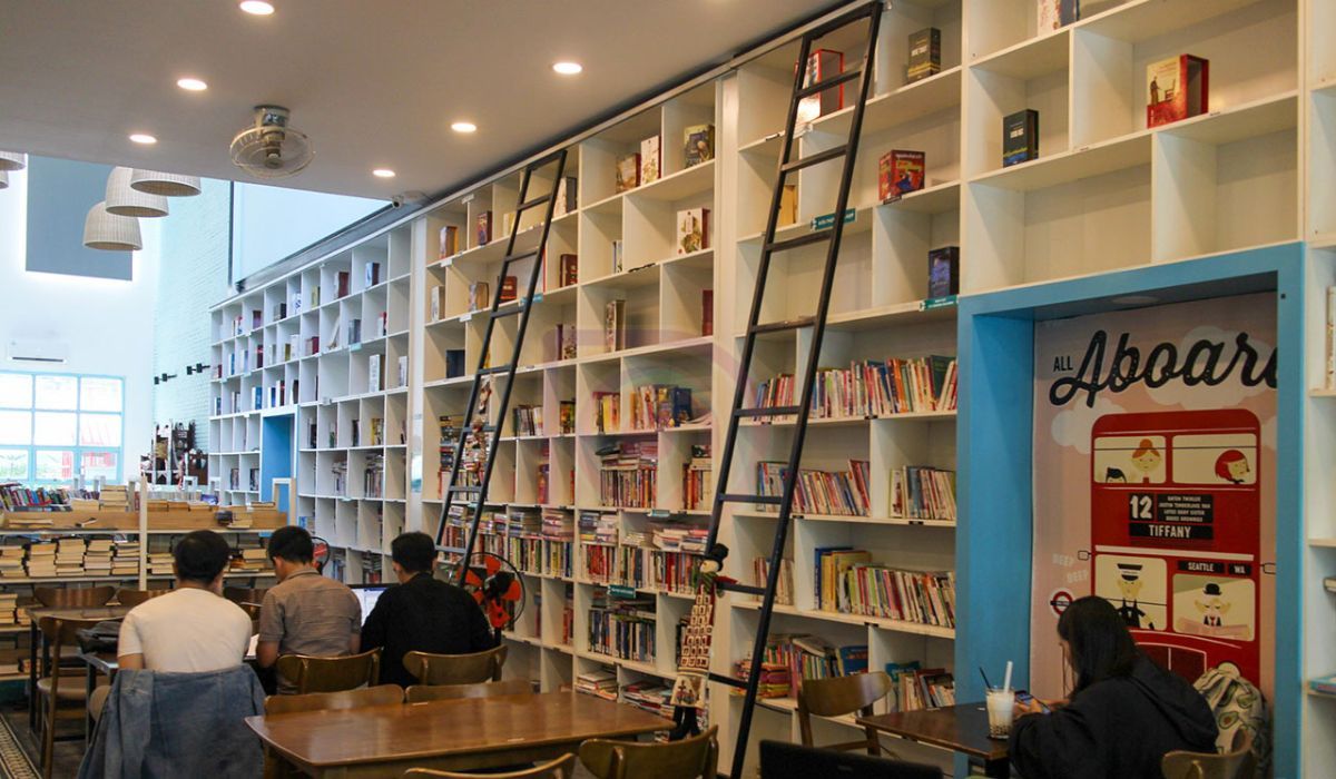 The Books Library & Coffee