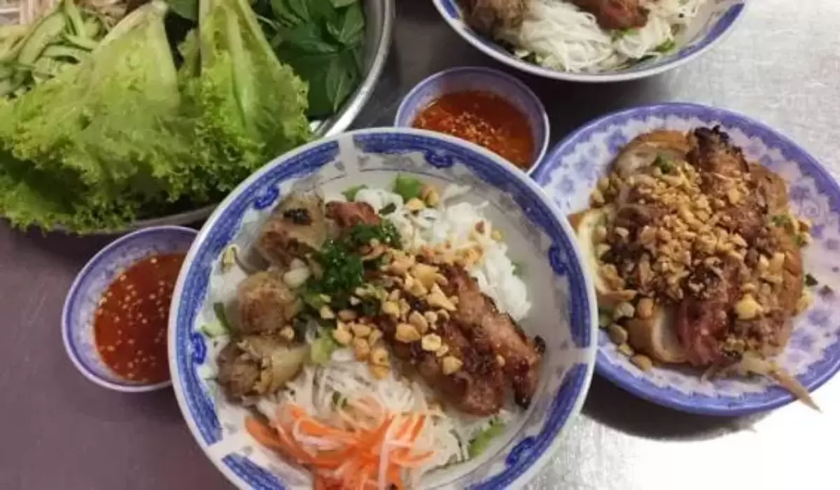 Bún thịt nướng