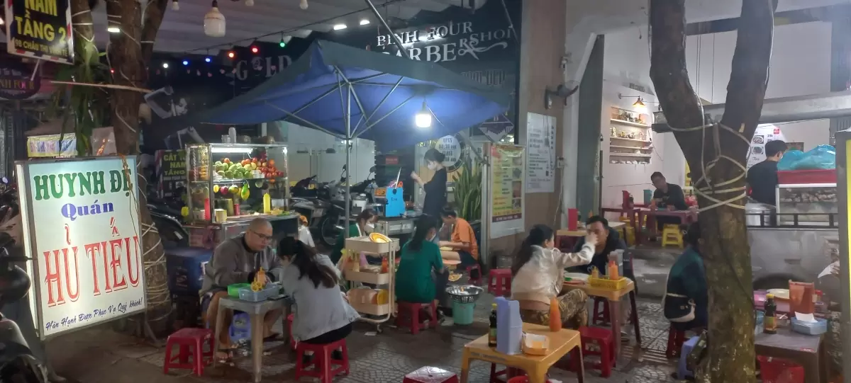 hủ tiếu vỉa hè Đà Nẵng