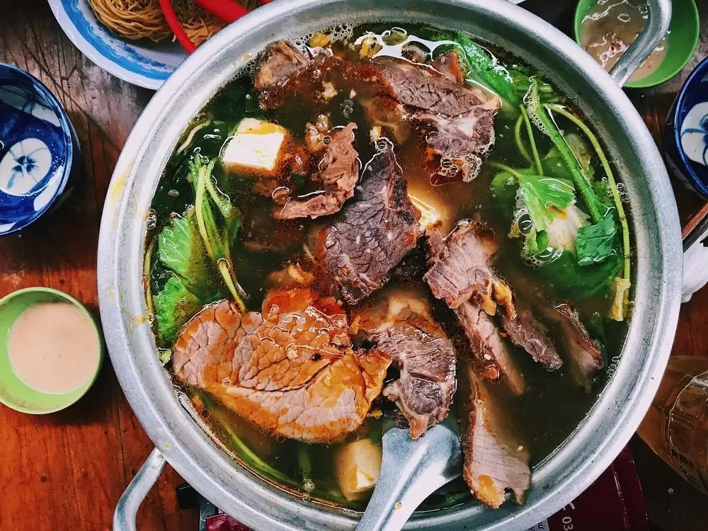 Khám phá 10+ quán lẩu bò Đà Nẵng ngon nổi tiếng 1 các quán lẩu bò Đà Nẵng ngon nổi tiếng