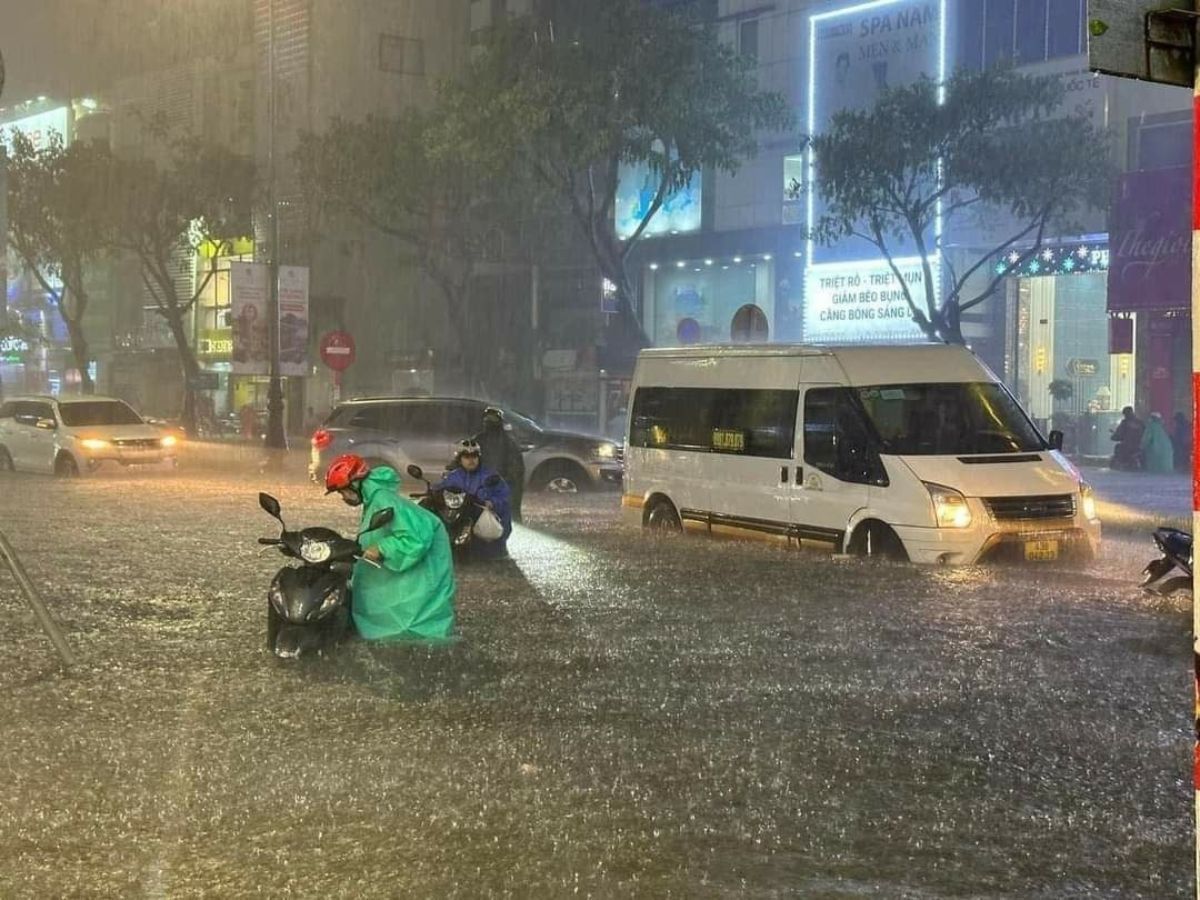 mưa lớn ở Đà Nẵng