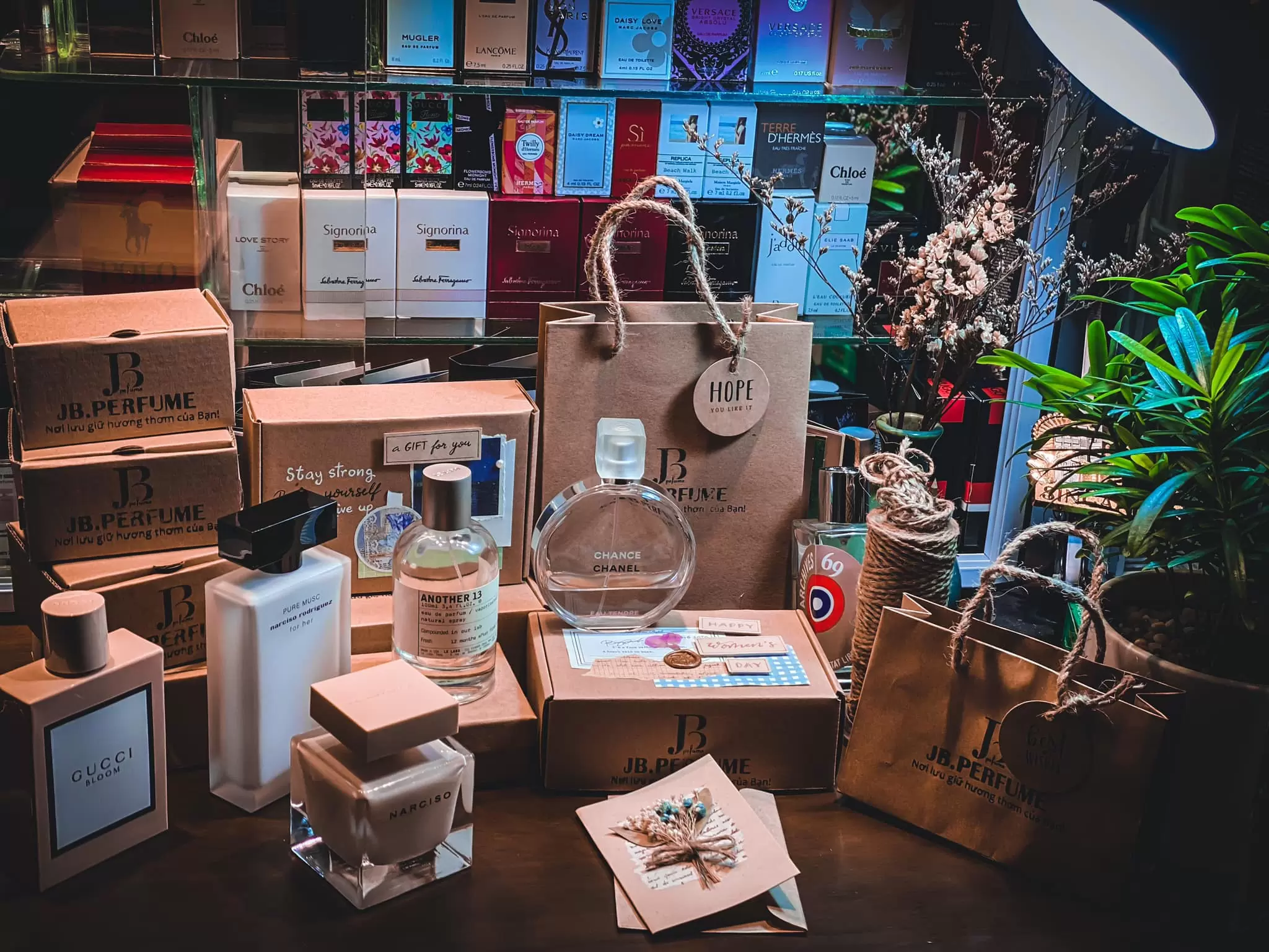 Bỏ túi 8 shop nước hoa Đà Nẵng chính hãng nổi tiếng nhất 7 JB Perfume - Shop nước hoaĐà Nẵng