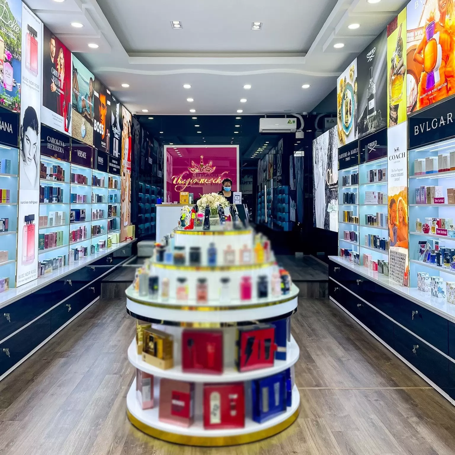 Bỏ túi 8 shop nước hoa Đà Nẵng chính hãng nổi tiếng nhất 8 Thế giới nước hoa Đà Nẵng
