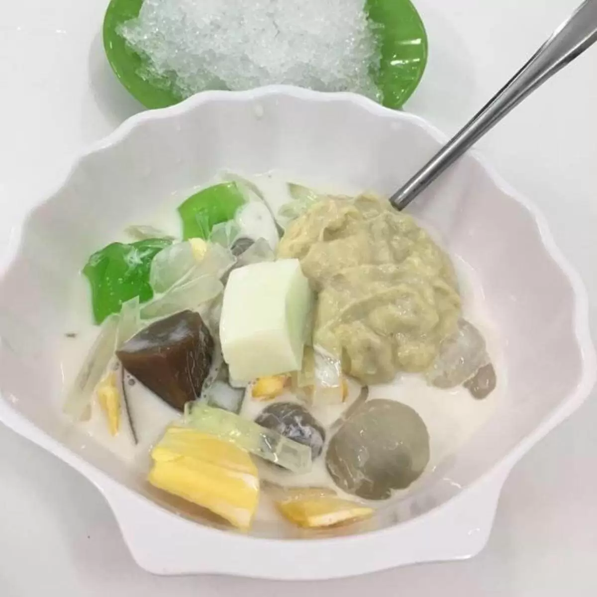 Mách bạn 14 quán chè Đà Nẵng ngon, bổ, rẻ nhất định phải thử 25 Chè thái ngon Đà Nẵng