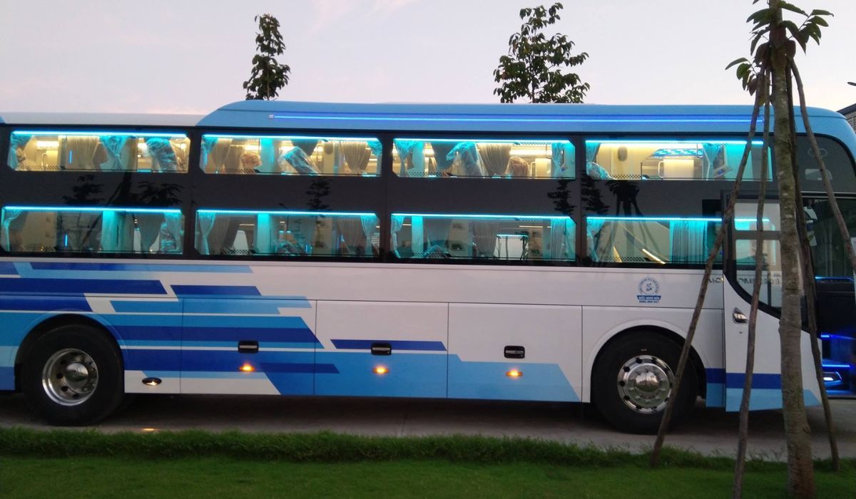 Xe Hiếu Hoa - Xe buýt Đà Nẵng Huế đưa đón cẩn thận