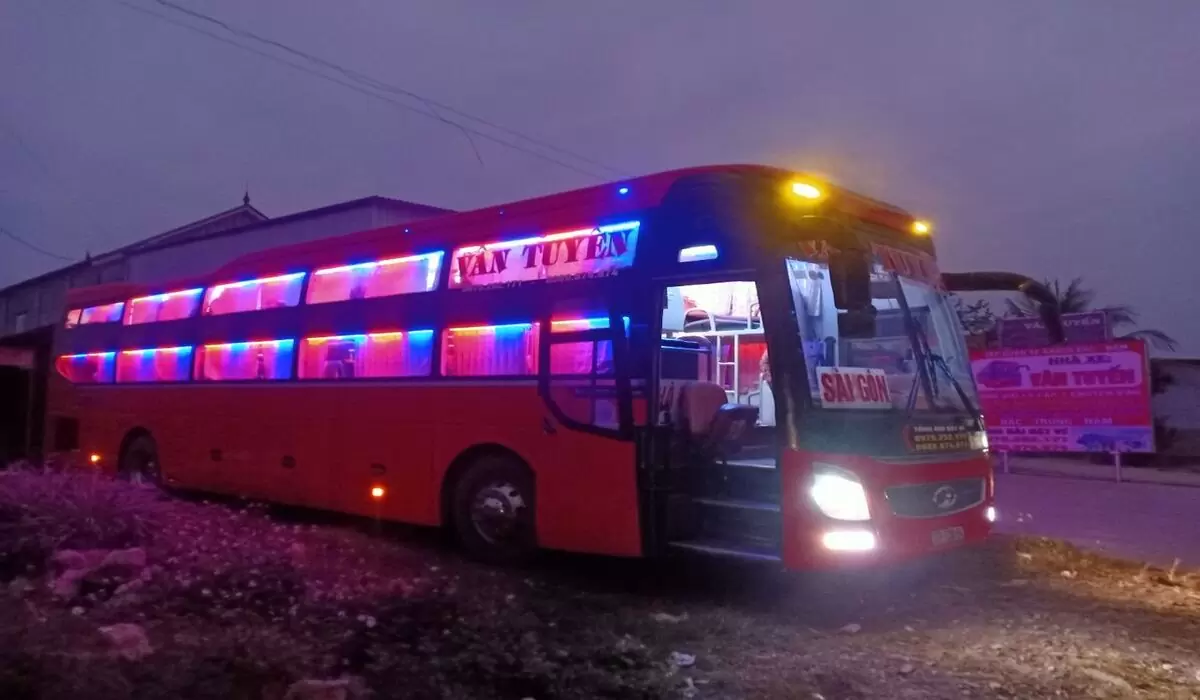 Nhà xe Vân Tuyến
