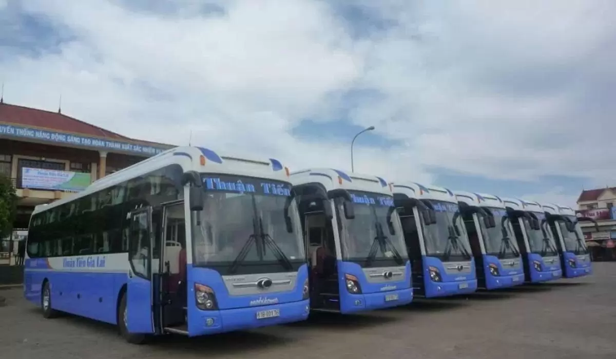 Nhà xe Thuận Tiến