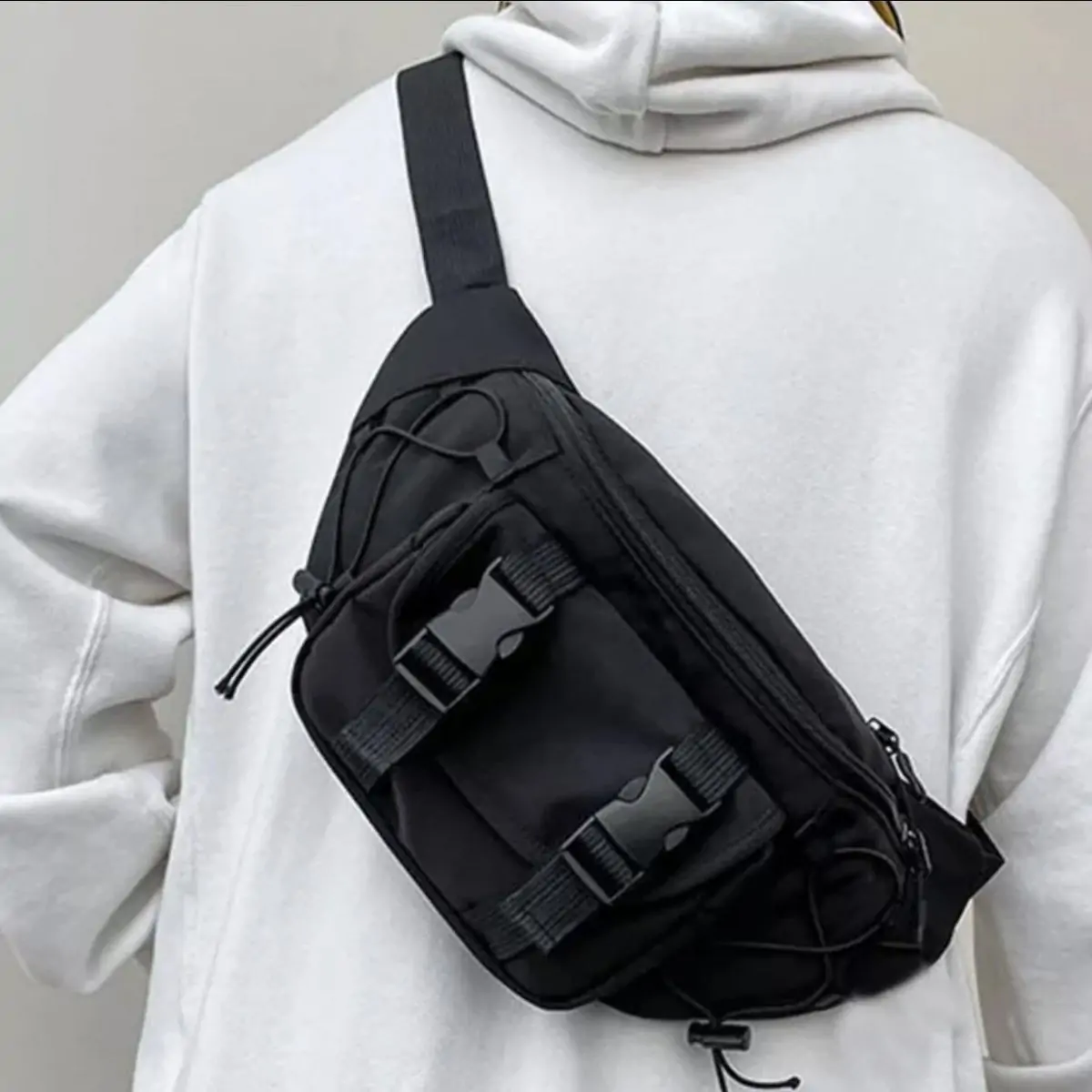 Túi đeo chéo Supreme