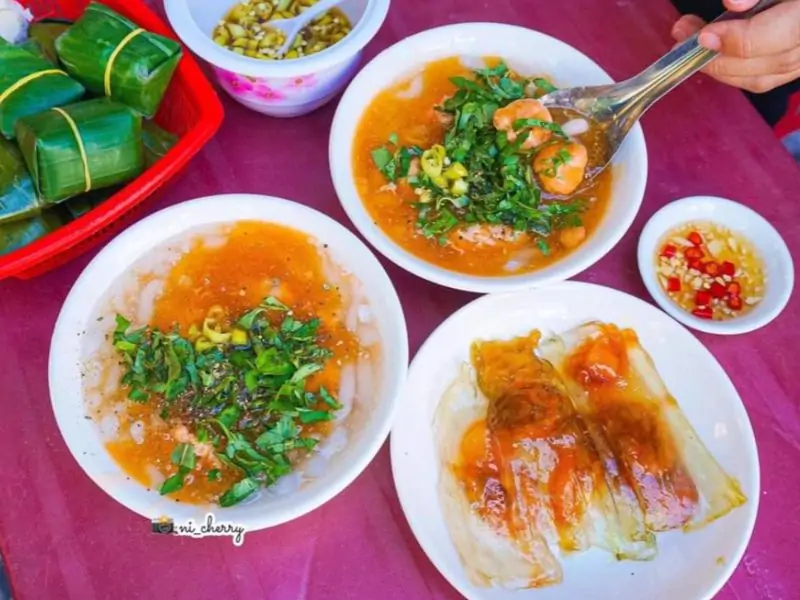 Bé Bi - Bánh Canh Nam Phổ