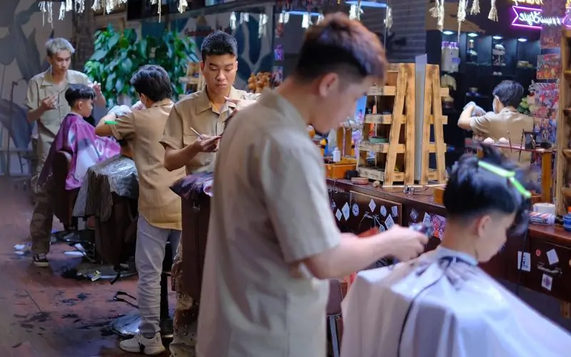 Barber shop NHỰA Style