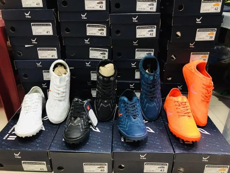 Ghé 11 shop giày đá banh Đà Nẵng chất lượng nhất hiện nay 34 Toan Sport