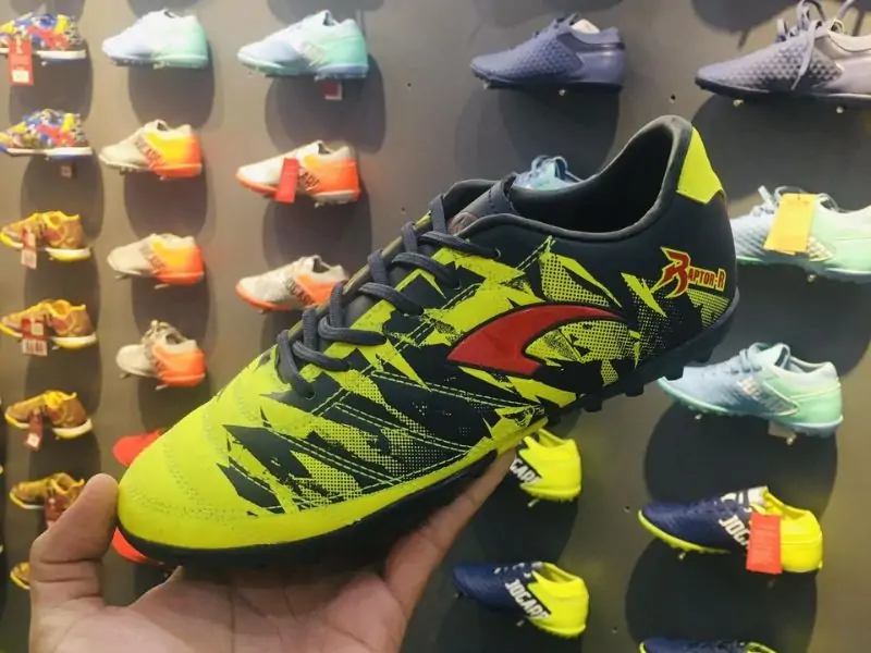 Ghé 11 shop giày đá banh Đà Nẵng chất lượng nhất hiện nay 39 PADO Sport