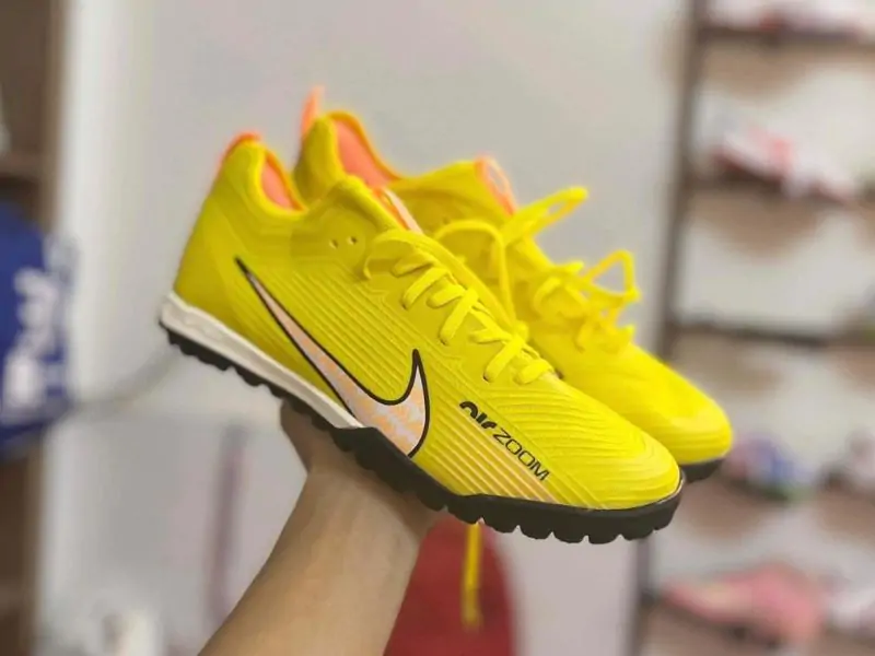 Ghé 11 shop giày đá banh Đà Nẵng chất lượng nhất hiện nay 41 Viễn Sport