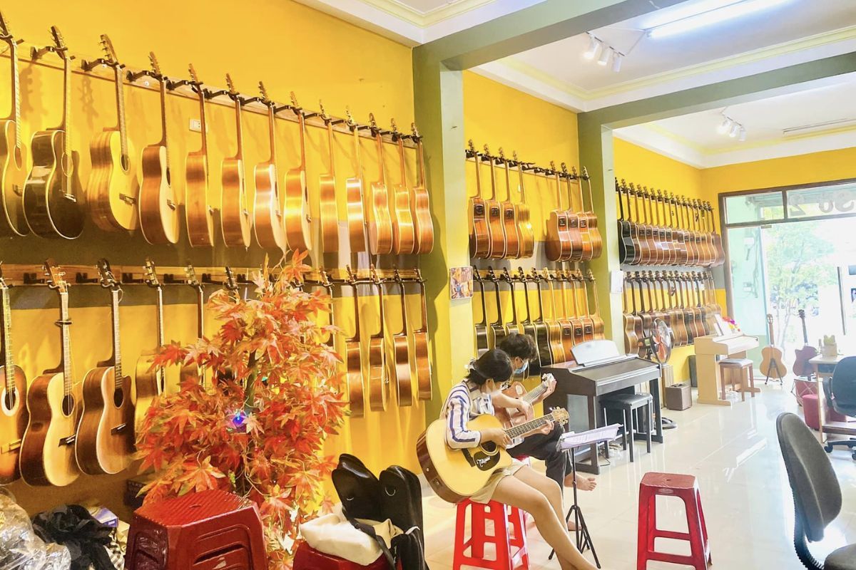Shop đàn guitar Đà Nẵng