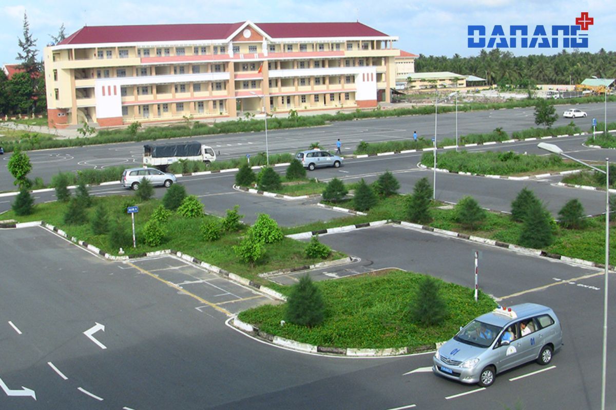 trung tâm học lái xe Đà Nẵng