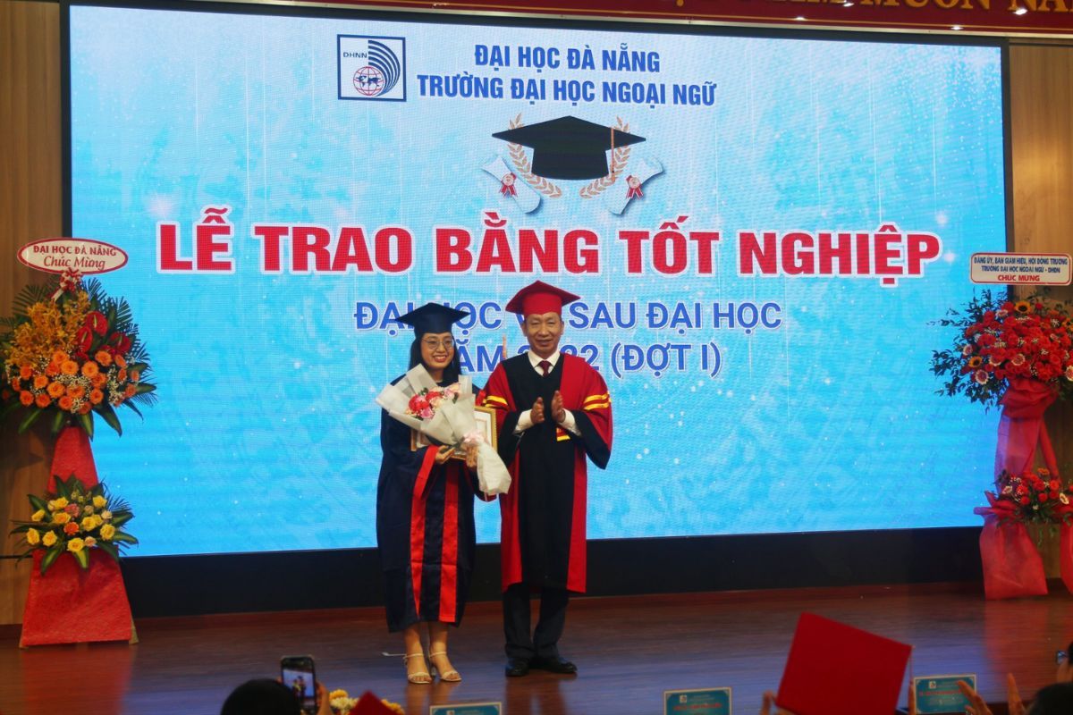 học phí Đại học Ngoại ngữ Đà Nẵng 2023 - 2024