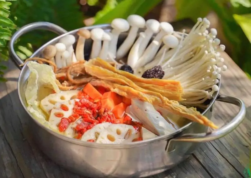 Tiết lộ 7 quán lẩu nấm Đà Nẵng ngon quên lối về 20 Ans Vegetarian Cuisine