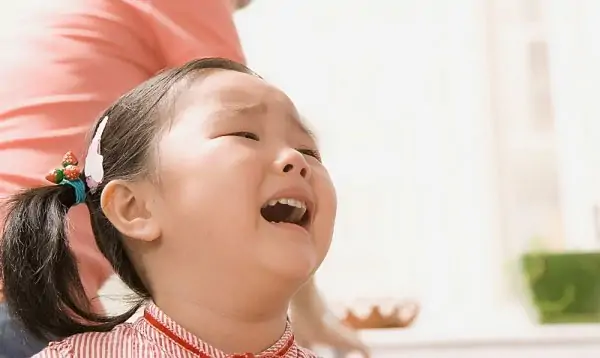 Không khóc lóc, bực tức