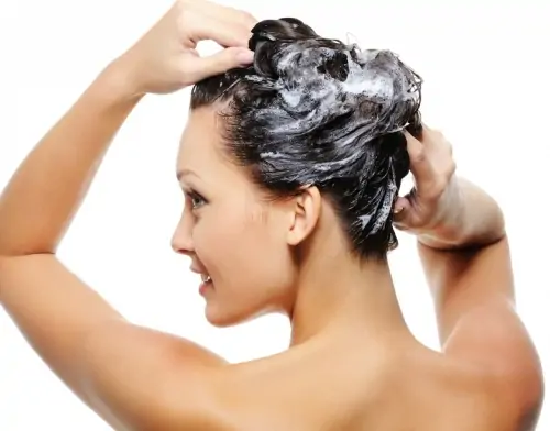 Mùng 2 có được gội đầu không? Liệu có hao tổn tài lộc như lời đồn? 2 Theo quan niệm dân gian