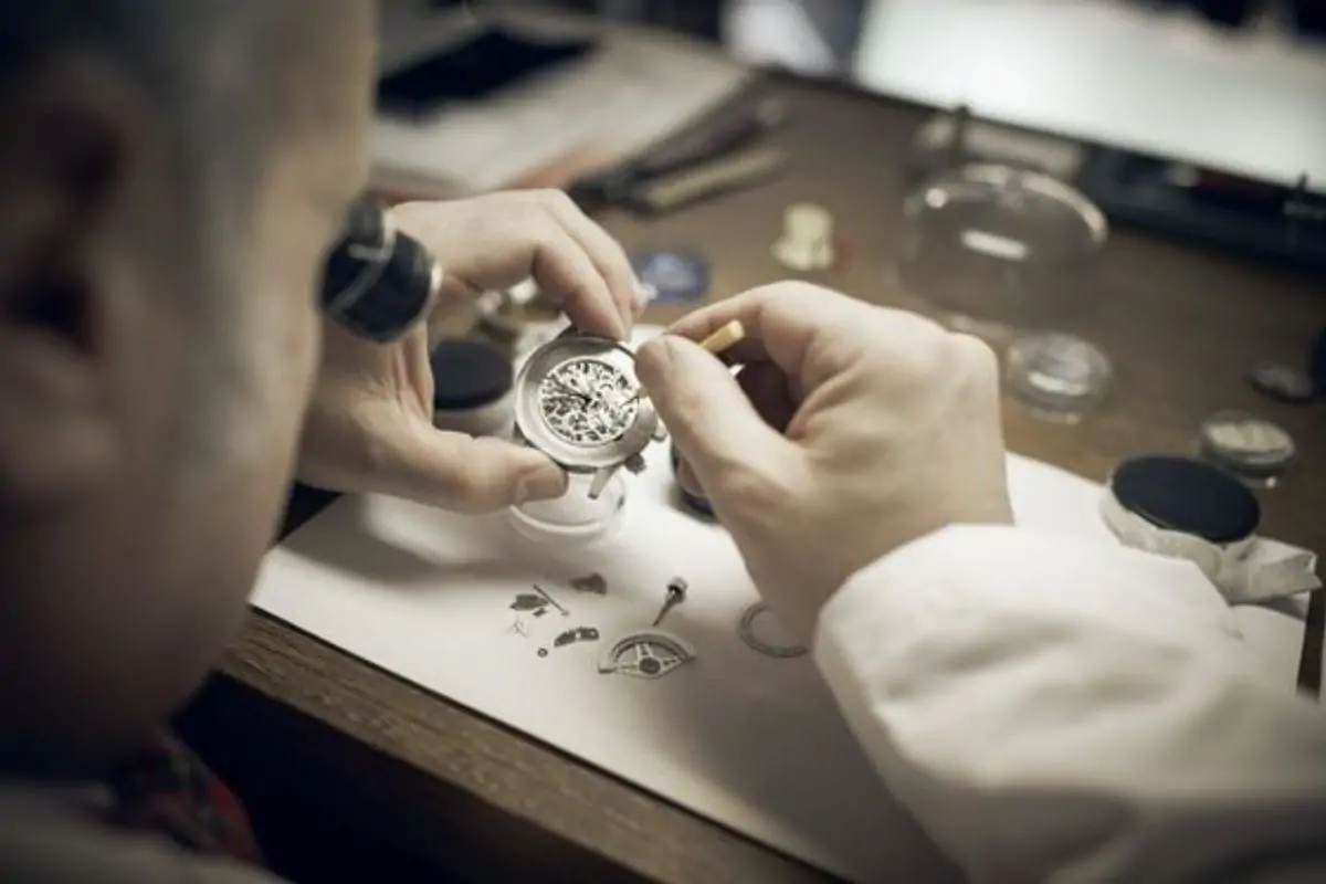 Tổng hợp 10 dịch vụ thay pin đồng hồ Đà Nẵng uy tín, giá rẻ 20 Đồng hồ Thành Nhơn